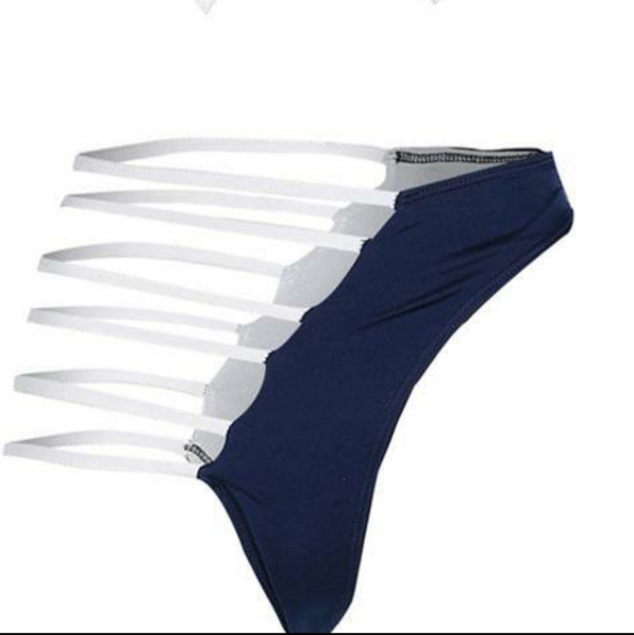 Sexy Halter Ladder Cut Out Bikini Set - Picture 6 of 8